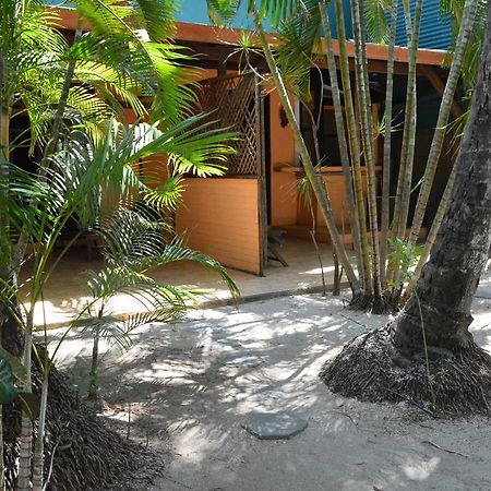 La Palapa Guest House Tamarindo Exterior photo