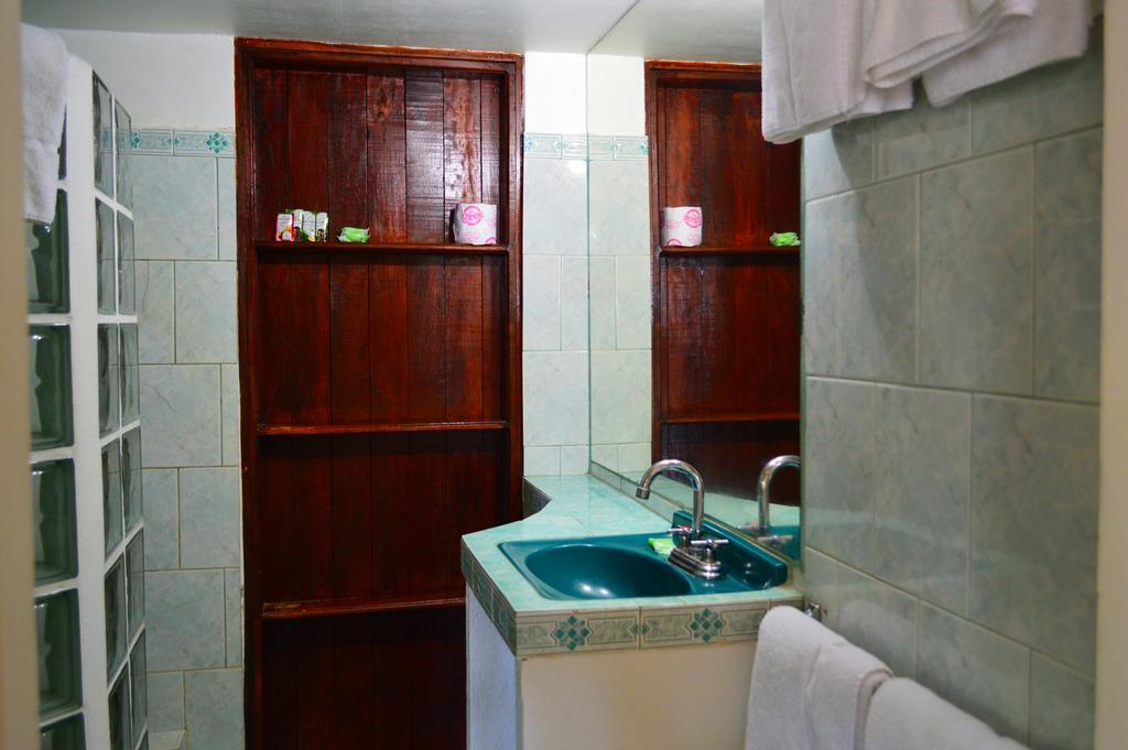 La Palapa Guest House Tamarindo Room photo