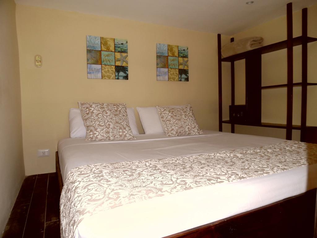 La Palapa Guest House Tamarindo Room photo