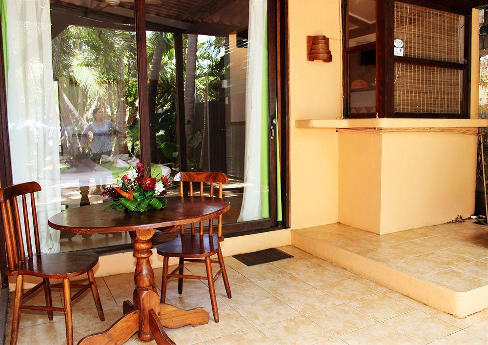 La Palapa Guest House Tamarindo Exterior photo