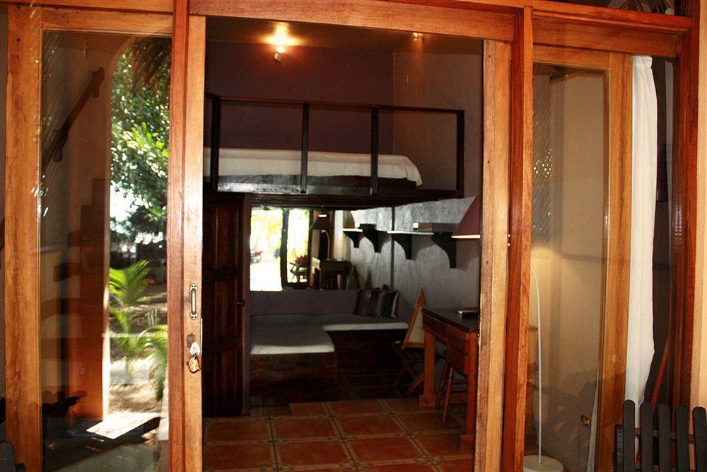 La Palapa Guest House Tamarindo Exterior photo